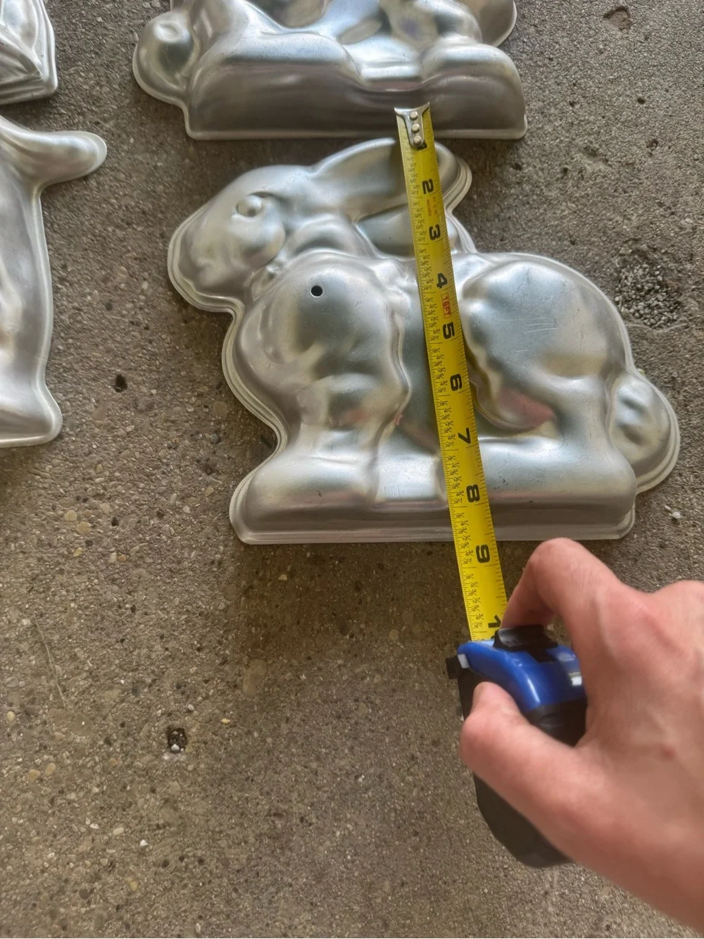 Silver Bunny-Shaped Small Pet Mold - Decorative Food/Accessory Form